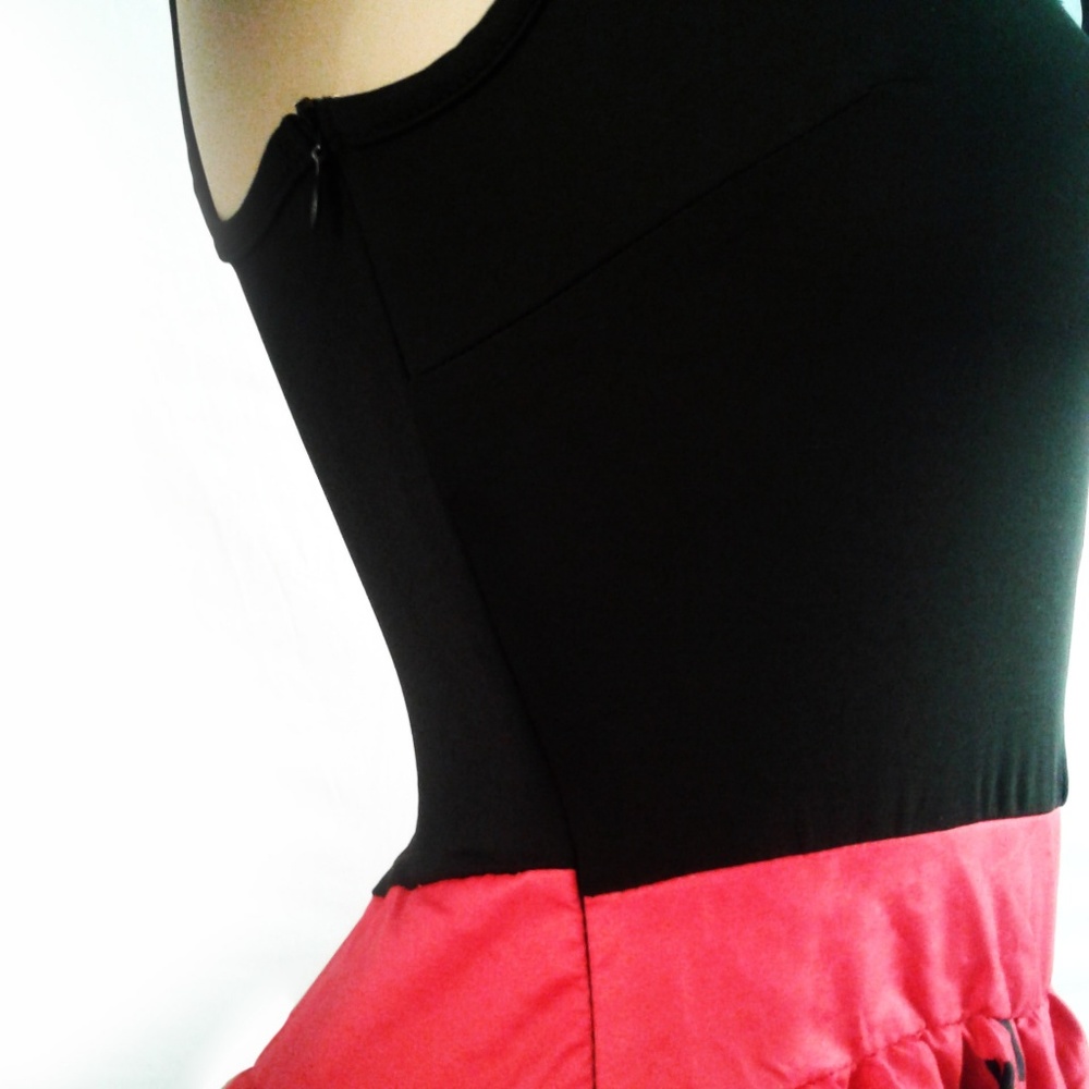 Sleeveless Mesh Midi Bat Dress - Picture 7 of 8